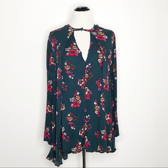 Free People Dresses & Skirts - Free People Floral Keyhole Boho Tunic Mini Dress